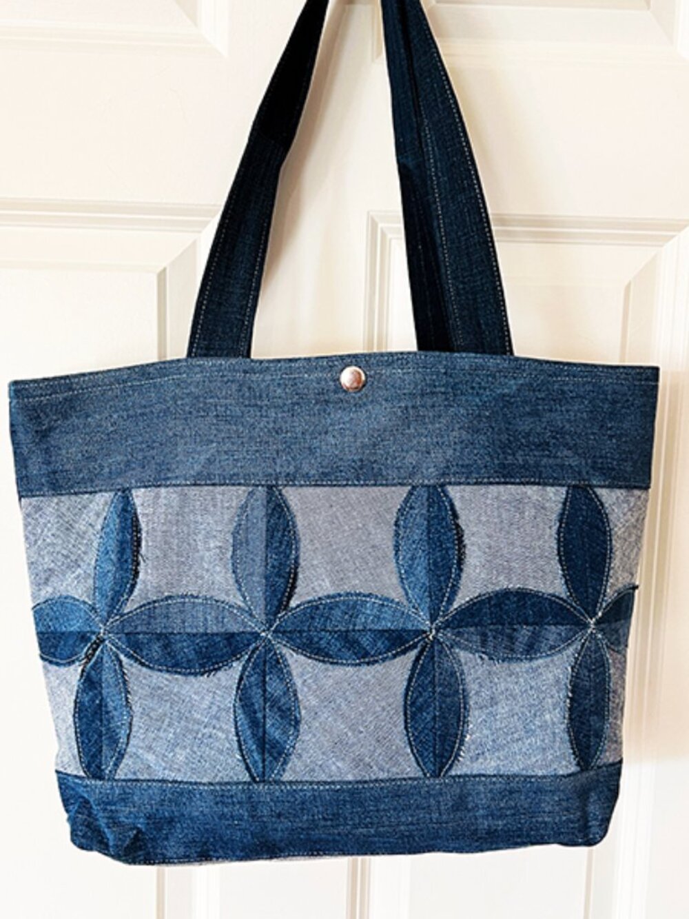Blue Denim, Fully Lined, Medium Size Tote Bag – NWOT